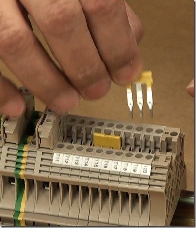 DIN rail terminal block jumpers