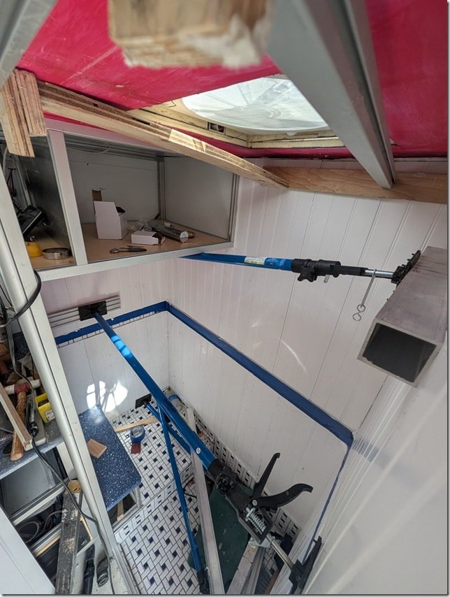 PXL_20260424_212712299